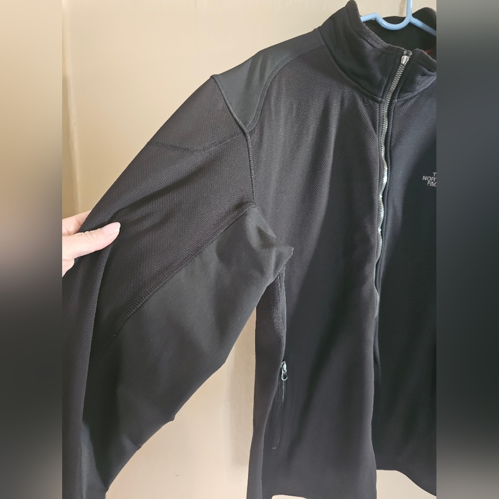 The North Face Men's Black Sweater Jacket - Picture 2 of 7